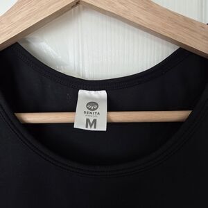 Senita Athletics Black Scoop Neck Tank Top